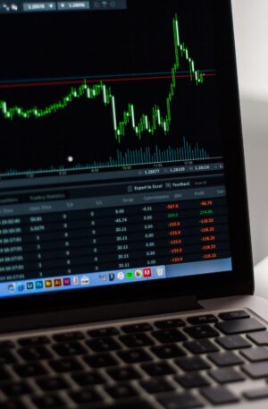Maîtriser l'Analyse Graphique et Technique en Trading
